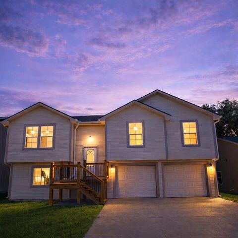 1307 NE Sequoia Court, Oak Grove, MO 64075 - #: 2530334