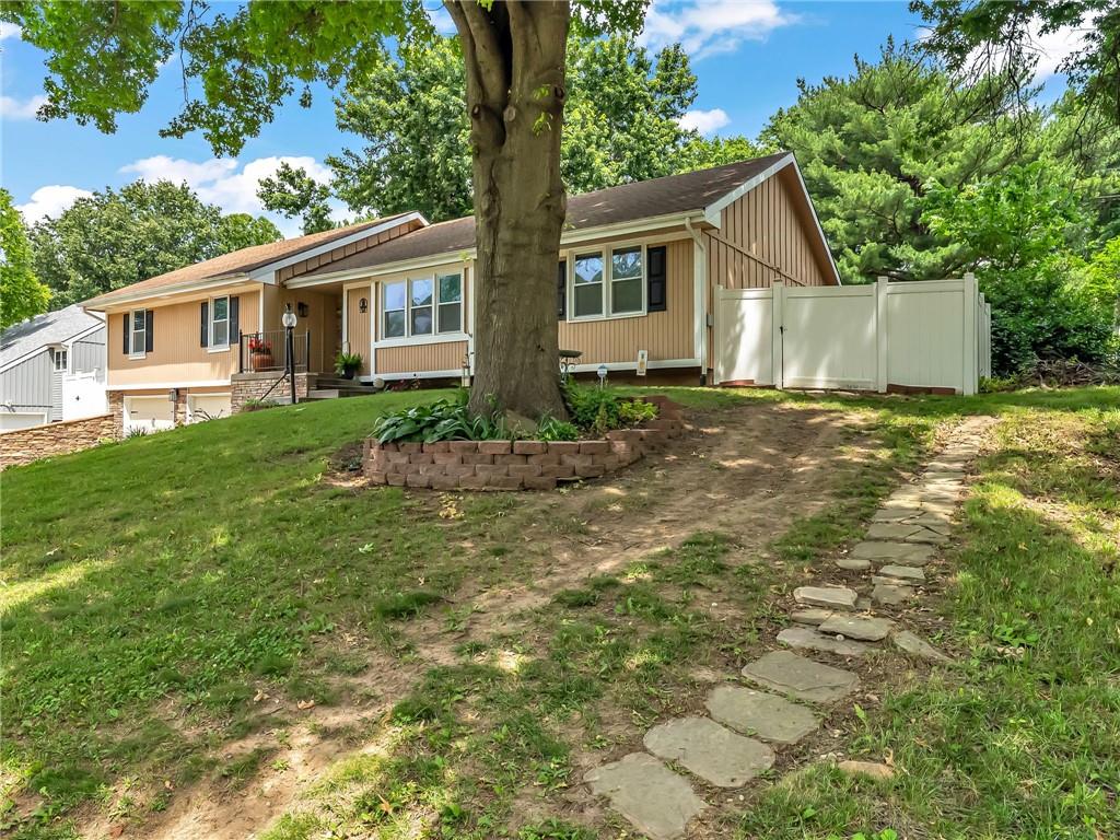 3137 Lakeview Circle