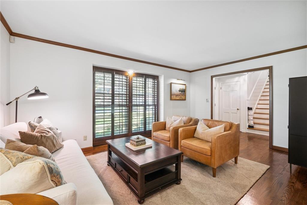209 W 115th Terrace