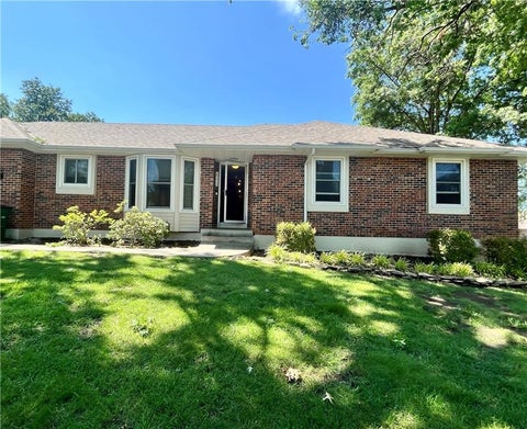 617 W Maple Street, Raymore, MO 64083 - #: 2625430