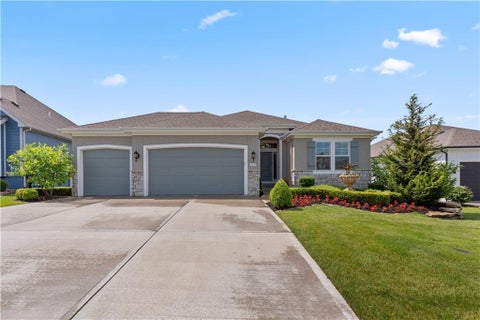 Photo of 13437 W 148th Circle, Olathe, KS 66062 (MLS # 2636459)
