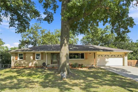 Photo of 743 Linda Lane, Bonner Springs, KS 66012 (MLS # 2637790)