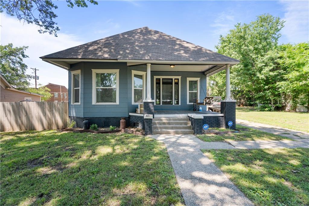 416 E 5th Street