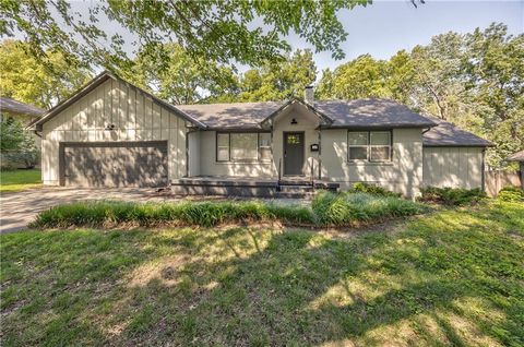 7328 Booth Street Prairie Village KS 66208