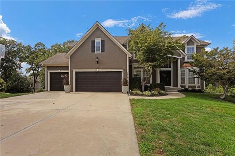 Photo of 9600 Dodgion Court, Kansas City, MO 64139 (MLS # 2581471)