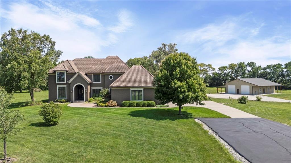 21033 Long Terrace