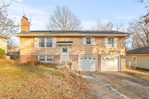 8807 Ford Avenue, Raytown, MO 64138 - #: 2591362