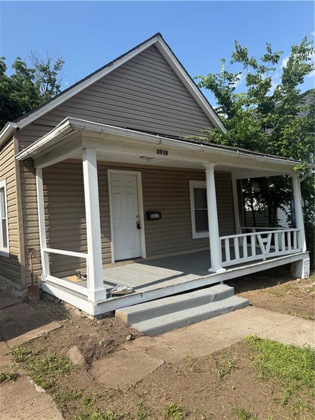 Photo of 3318 E 24th Street, Kansas City, MO 64127 (MLS # 2599109)