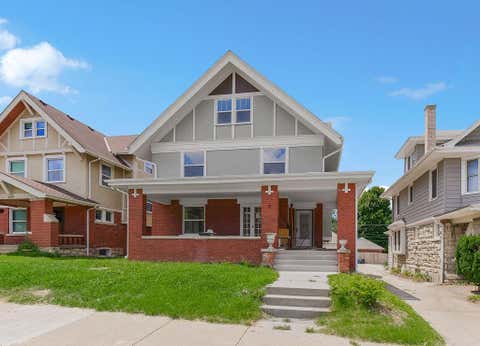 Photo of 3128 SW Summit Trafficway, Kansas City, MO 64111 (MLS # 2638111)