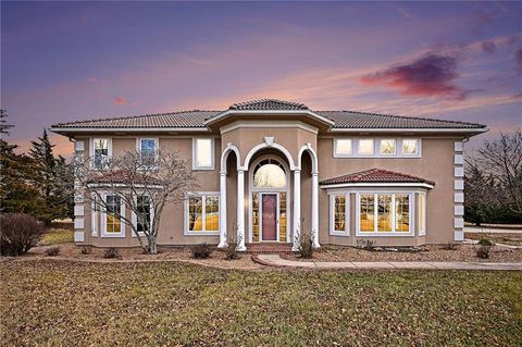 15555 N Moonlight Road Olathe KS 66061