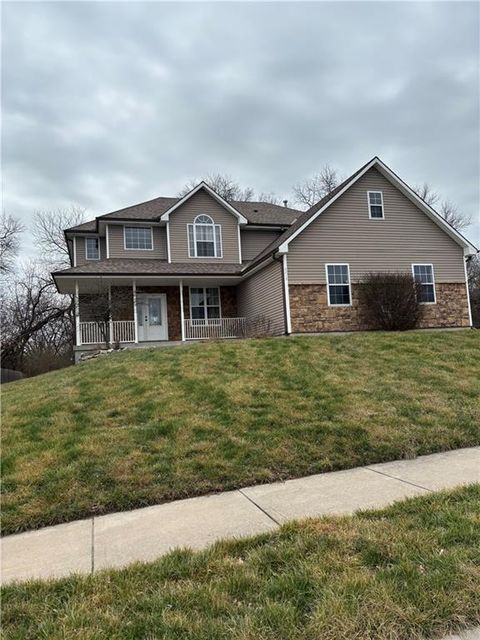 2213 SW Chase Drive Lee's Summit MO 64082