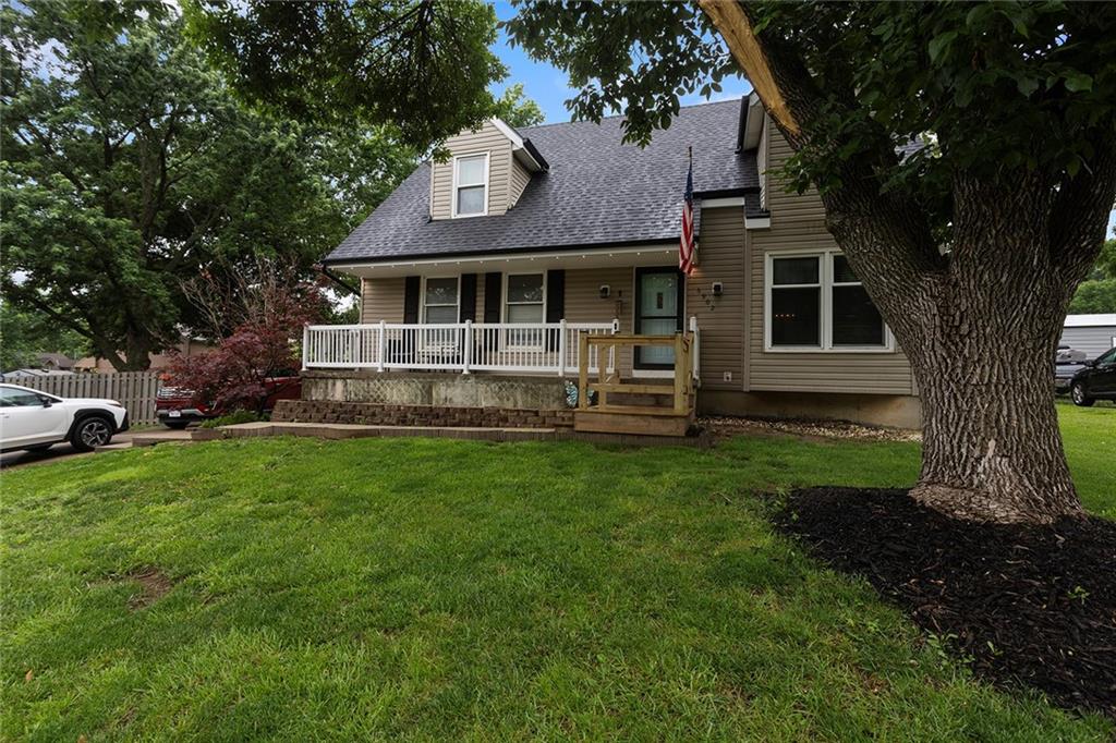 Photo 1 of 45 — 6902 Michael Lane, Pleasant Valley, MO 64068