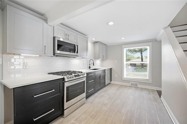 7744 GRAND AVE, KANSAS CITY, MO 64114 - Image 6c6893a6ea9db2b177d923e05e1f65f0/94607893