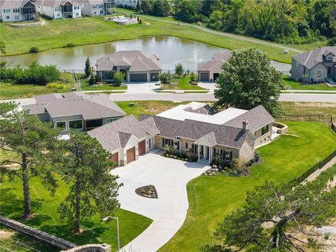 12811 W 71st Street, Shawnee, KS 66216 - #: 2558100