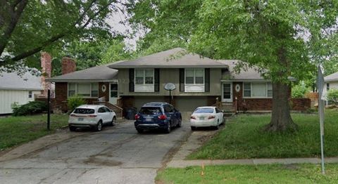 Photo of 1508 E Sheridan Street, Olathe, KS 66062 (MLS # 2615123)