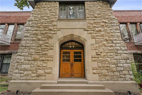 1201 Main Street Parkville MO 64152