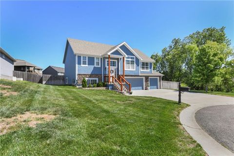 2511 E Maple Court Tonganoxie KS 66086