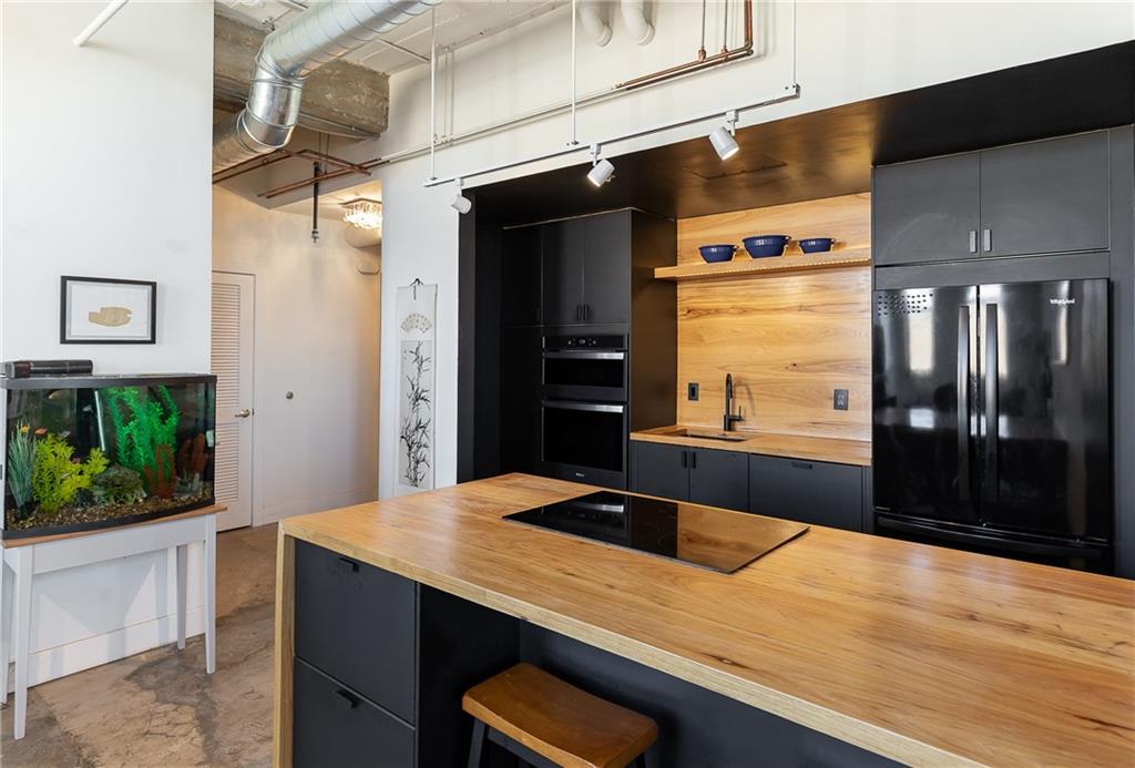 523 Grand Boulevard 4A