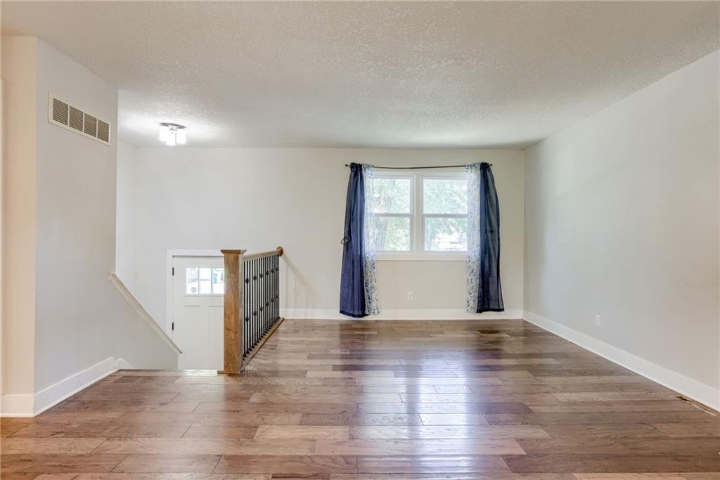 504 W 5th Court