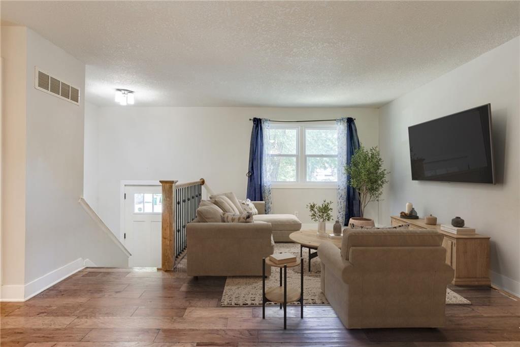 504 W 5th Court