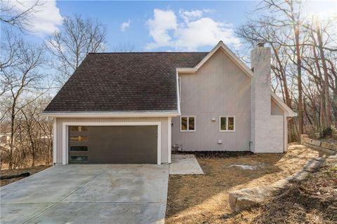 1605 Westwood Drive Leavenworth KS 66048