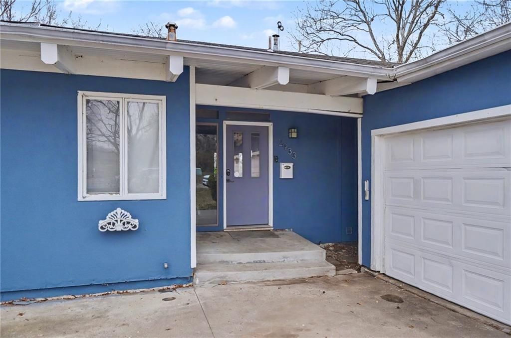 Photo of 2933 Harvard Road, Lawrence, KS 66049 (MLS # 2608084)