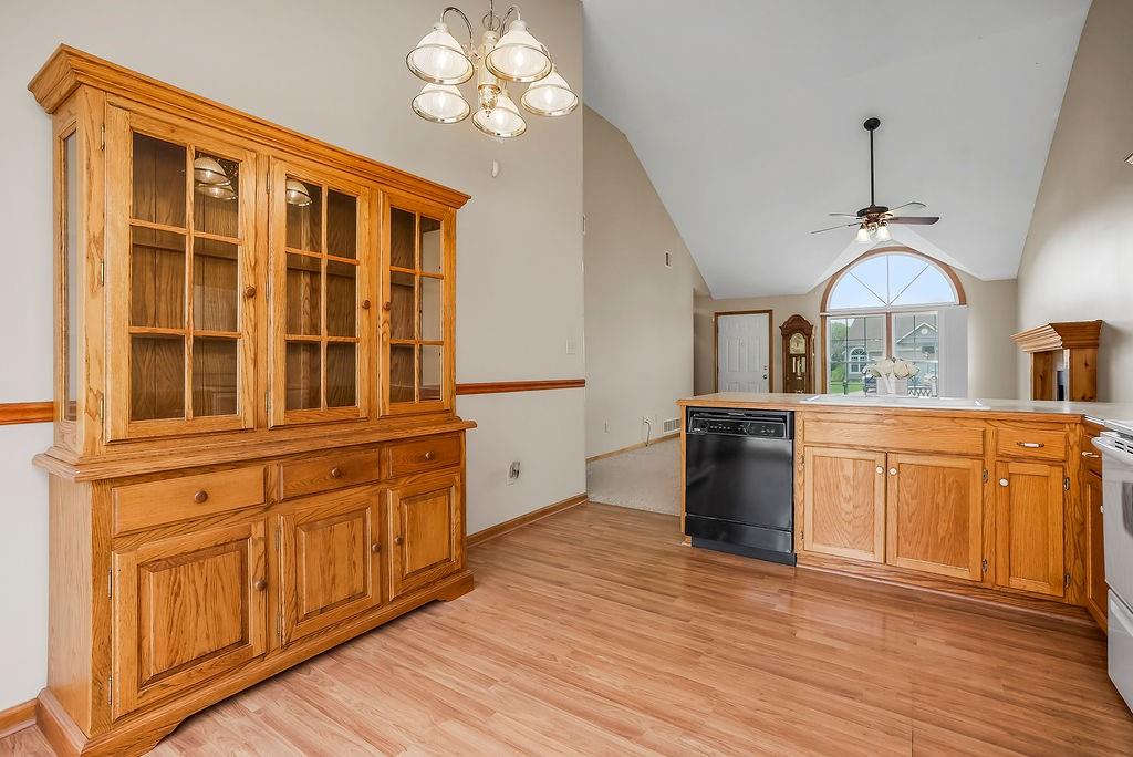 1104 NW Creek Side Court