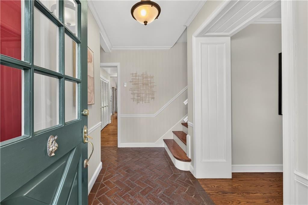 829 W 54th Terrace