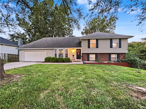 10704 Fremont Avenue, Kansas City, MO 64134 - MLS#: 2635179