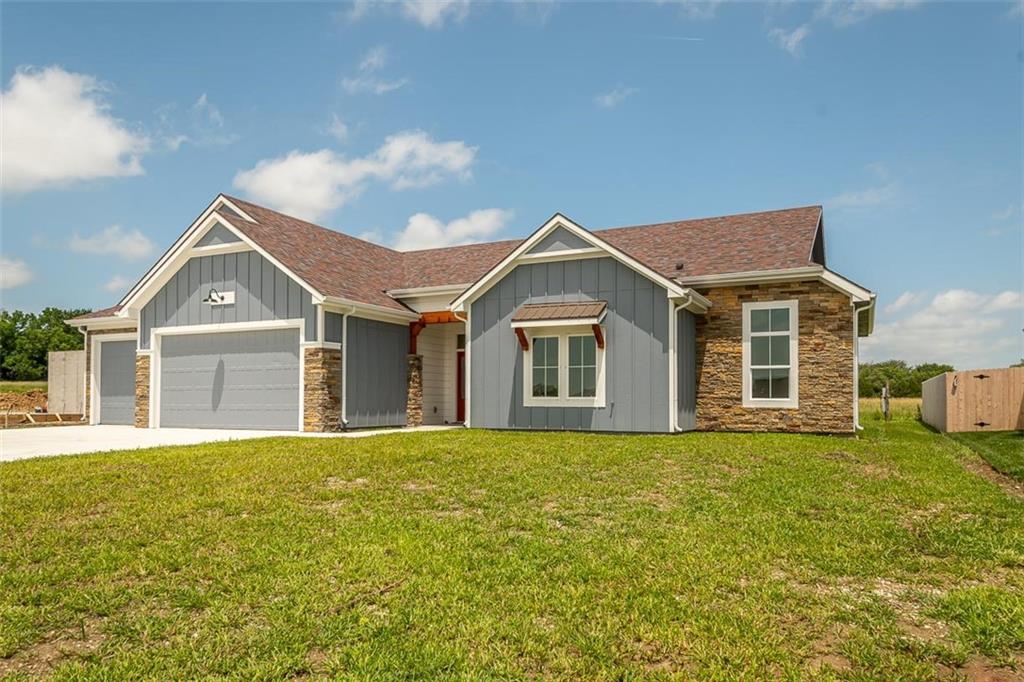 1018 Bluestem Circle