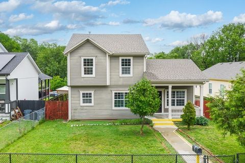 Photo of 1210 Barnett Avenue, Kansas City, KS 66102 (MLS # 2606551)