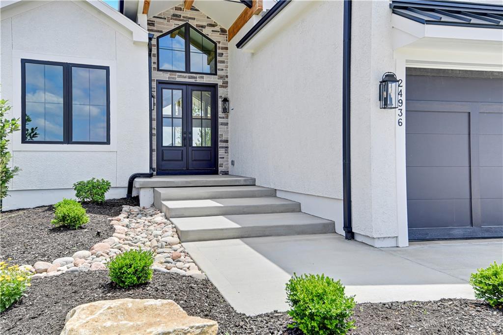 24936 W 98th Place