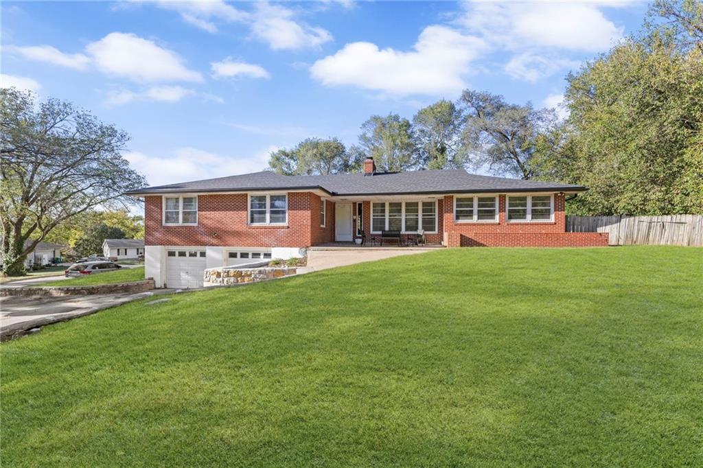 8552 Lafayette Avenue