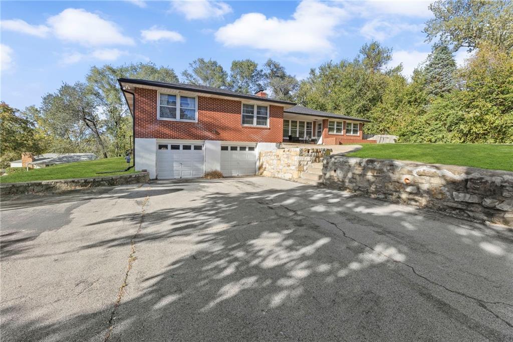 8552 Lafayette Avenue