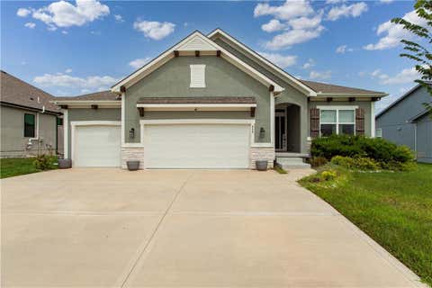 Photo of 520 SE David Road, Lees Summit, MO 64082 (MLS # 2638438)