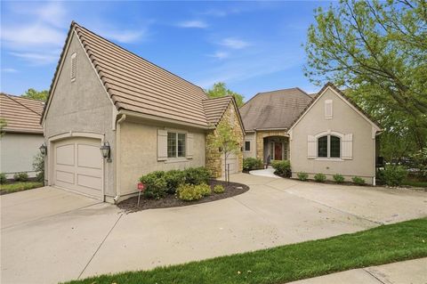Photo of 11357 Buena Vista Street, Leawood, KS 66211 (MLS # 2615351)
