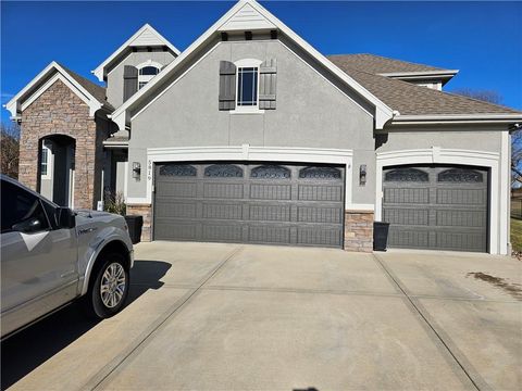 5819 Charlotte Street Shawnee KS 66216