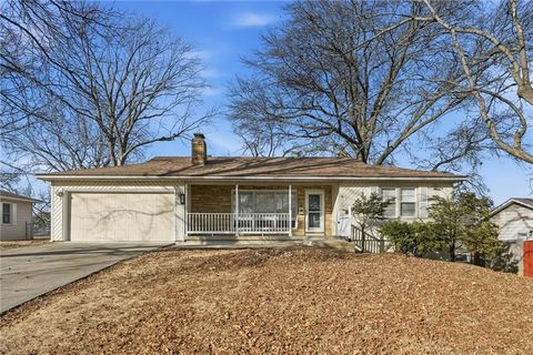 102 NW 65th Street, Gladstone, MO 64118 - MLS#: 2600829