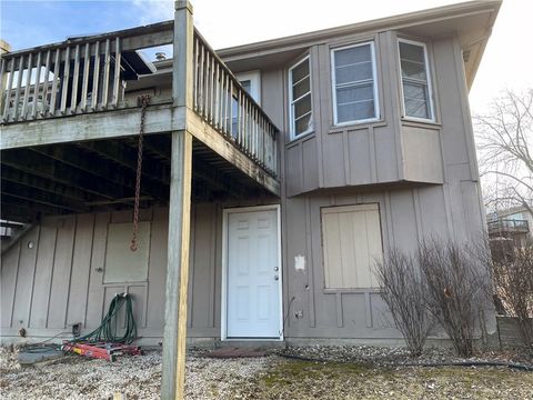 Tiny photo for 1310 N Forest Lane, Liberty, MO 64068 (MLS # 2599027)