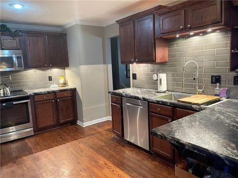 Tiny photo for 1310 N Forest Lane, Liberty, MO 64068 (MLS # 2599027)