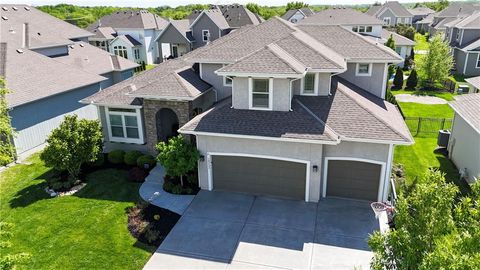 Photo of 18333 Caenen Street, Overland Park, KS 66013 (MLS # 2618535)