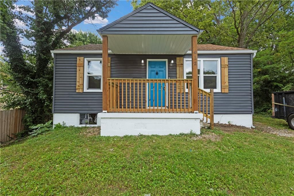 Photo of 412 N Fairview Avenue, Liberty, MO 64068 (MLS # 2569355)