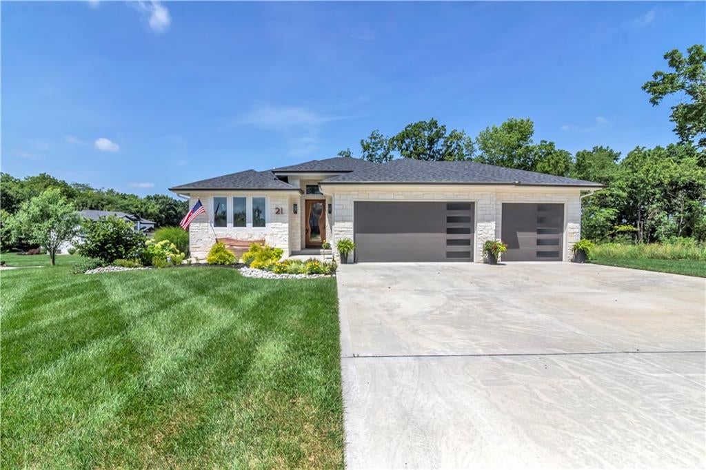 21 Bison Falls Circle