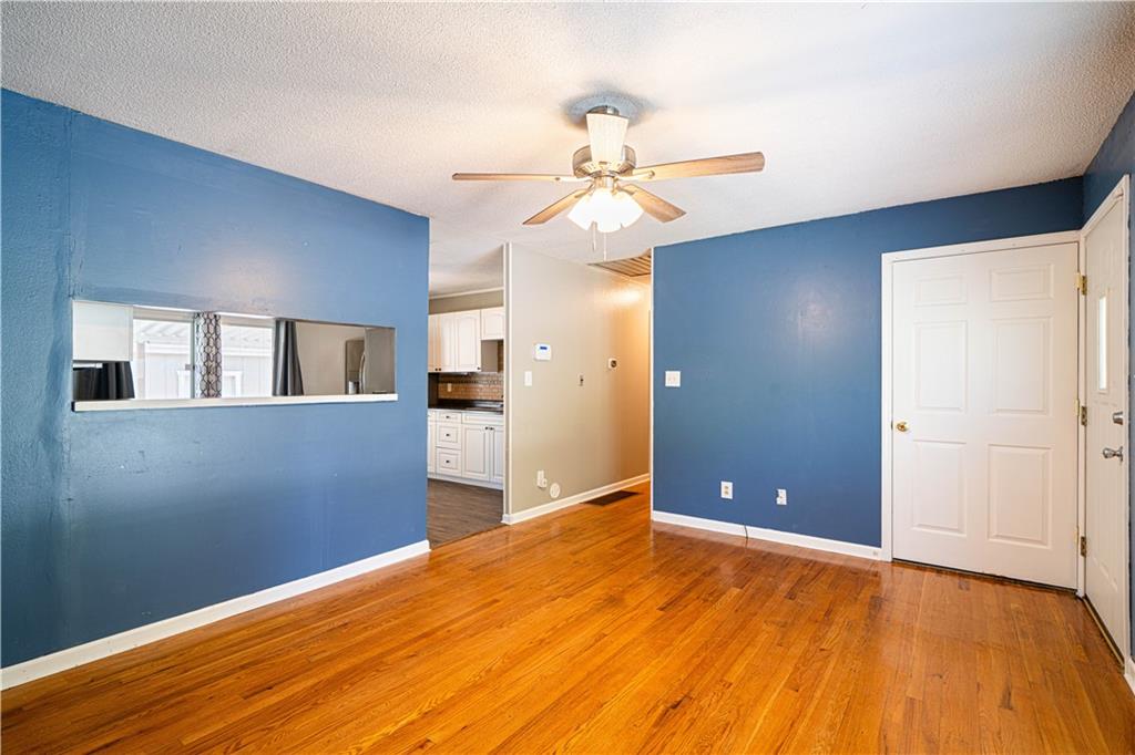 St Joseph, Missouri 64503, United States, 4 Bedrooms Bedrooms, ,2 BathroomsBathrooms,Residential,Active,169468