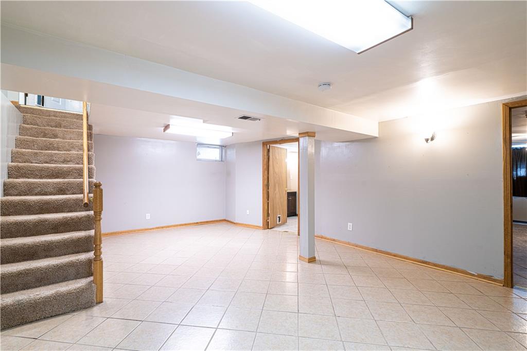 St Joseph, Missouri 64503, United States, 4 Bedrooms Bedrooms, ,2 BathroomsBathrooms,Residential,Active,169468