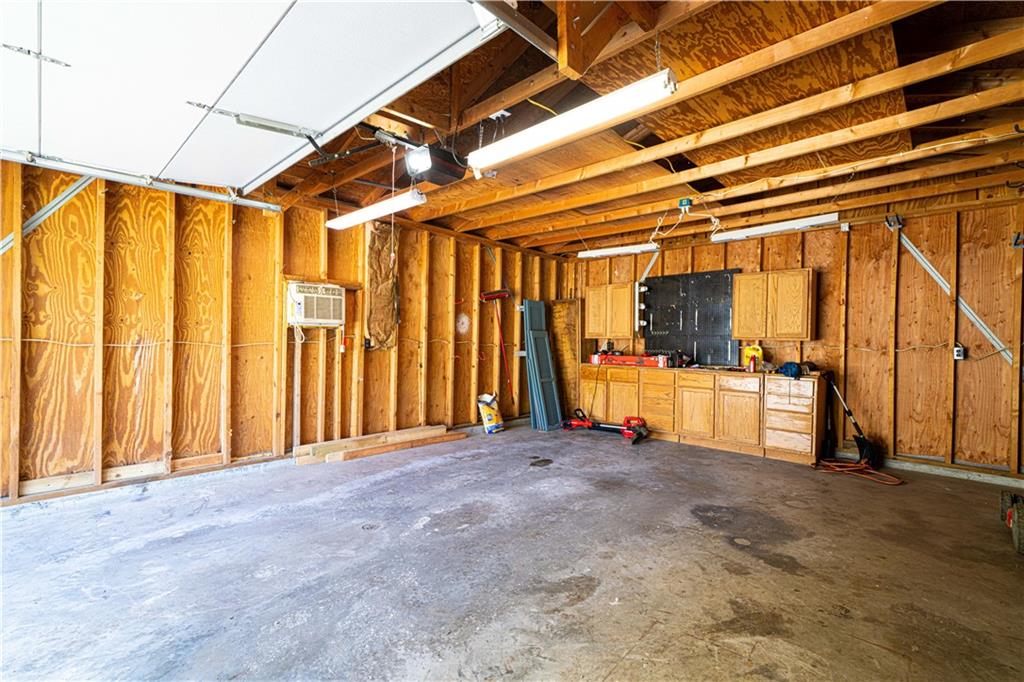 St Joseph, Missouri 64503, United States, 4 Bedrooms Bedrooms, ,2 BathroomsBathrooms,Residential,Active,169468