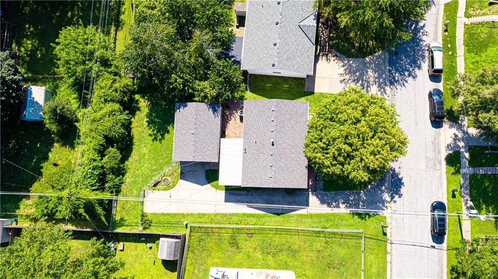 St Joseph, Missouri 64503, United States, 4 Bedrooms Bedrooms, ,2 BathroomsBathrooms,Residential,Active,169468