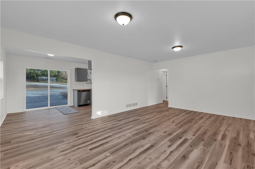 Photo of 1521 N 15th Street, St Joseph, MO 64505 (MLS # 2592447)