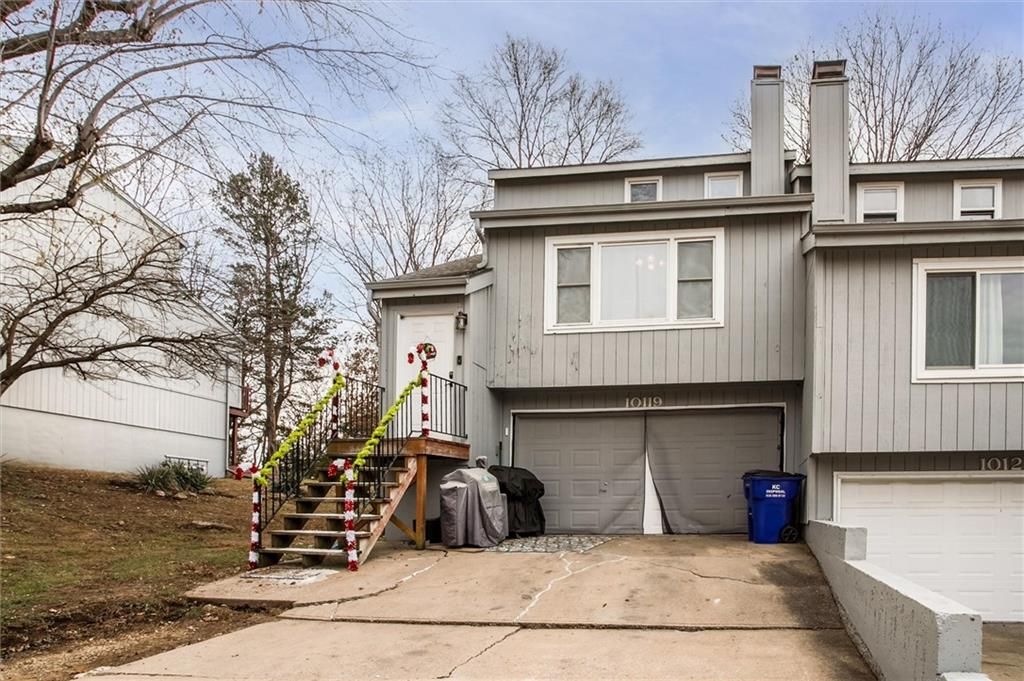 Photo of 10119 Steele Road, Edwardsville, KS 66111 (MLS # 2589945)