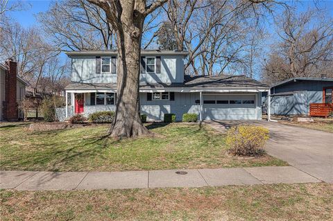 9126 Grant Lane, Overland Park, KS 66212 - #: 2537246